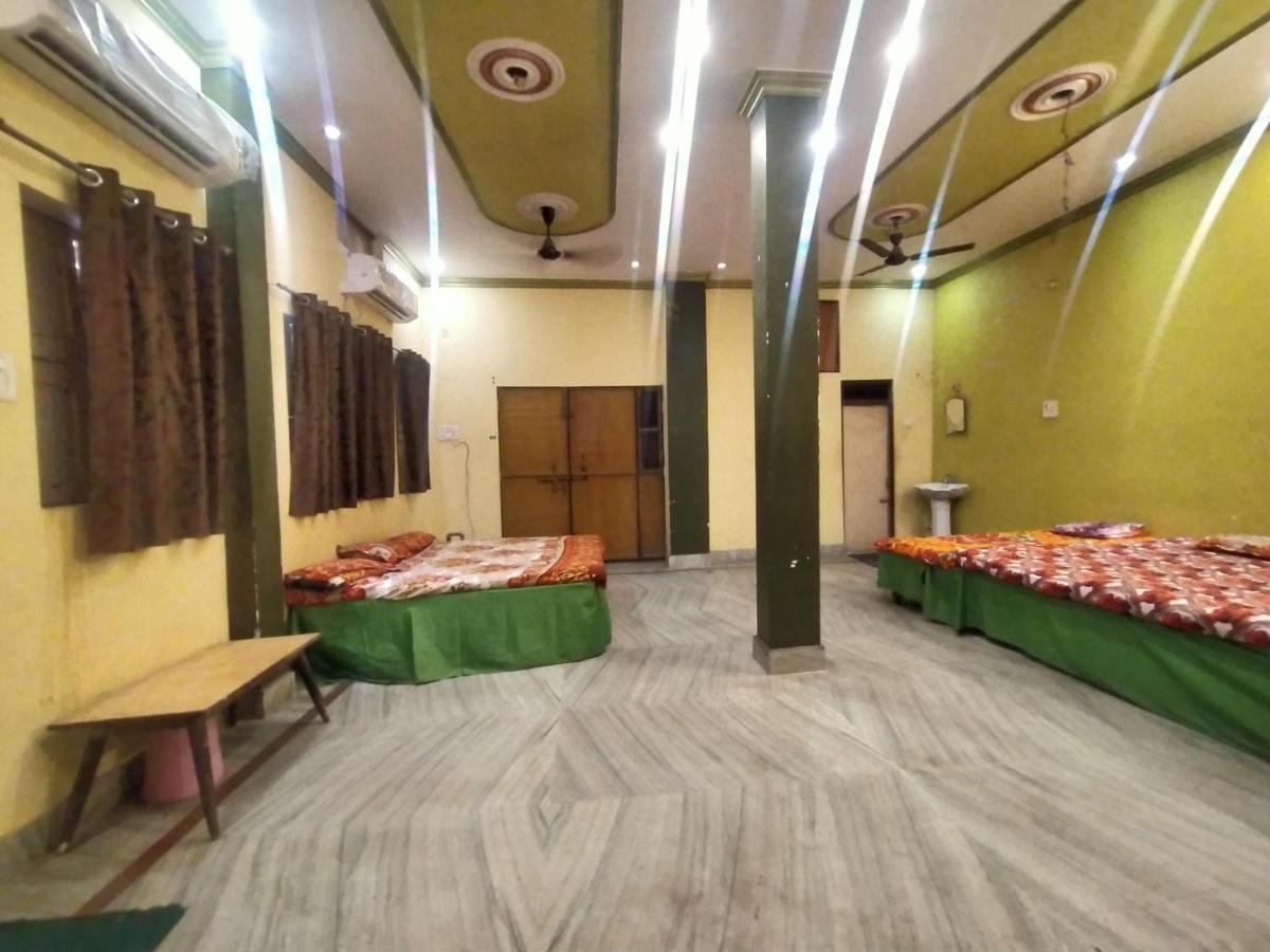 Hotel Aakash Ganga Varanasi Exterior photo